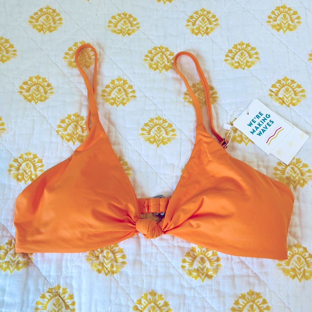 NWT  Dippin’ Daisy’s Amber Swim Top